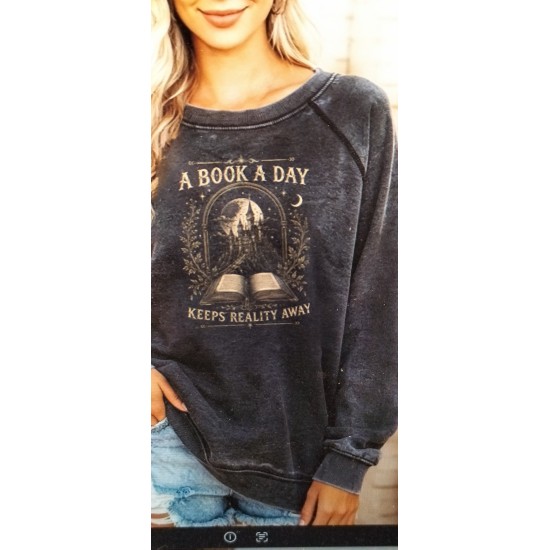 EO       ALYSON O'BRIEN     Book A Day Sweatshirt S146
