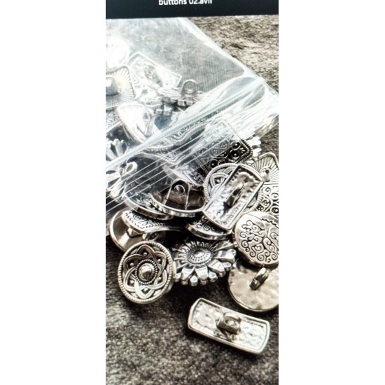 Craft 001    SANDIE KEEBLE    50 x Buttons