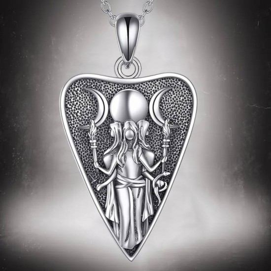    Pendant Moon Goddess