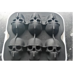      Ice Maker 6 x Skulls