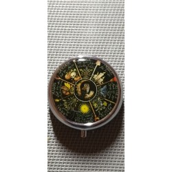 PL    Wheel of Year Pill Box